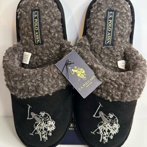 U.S. Polo Assn. Brown and Black Slippers (L) 11-12
